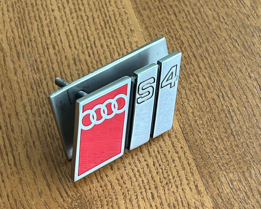 Audi S4 urS4 C4 Front Grill Badge Emblem 4A0853736 2ZZ